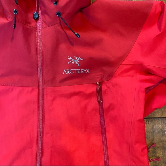 Arc’teryx Beta AR Jacket Men’s - Picture 7 of 16